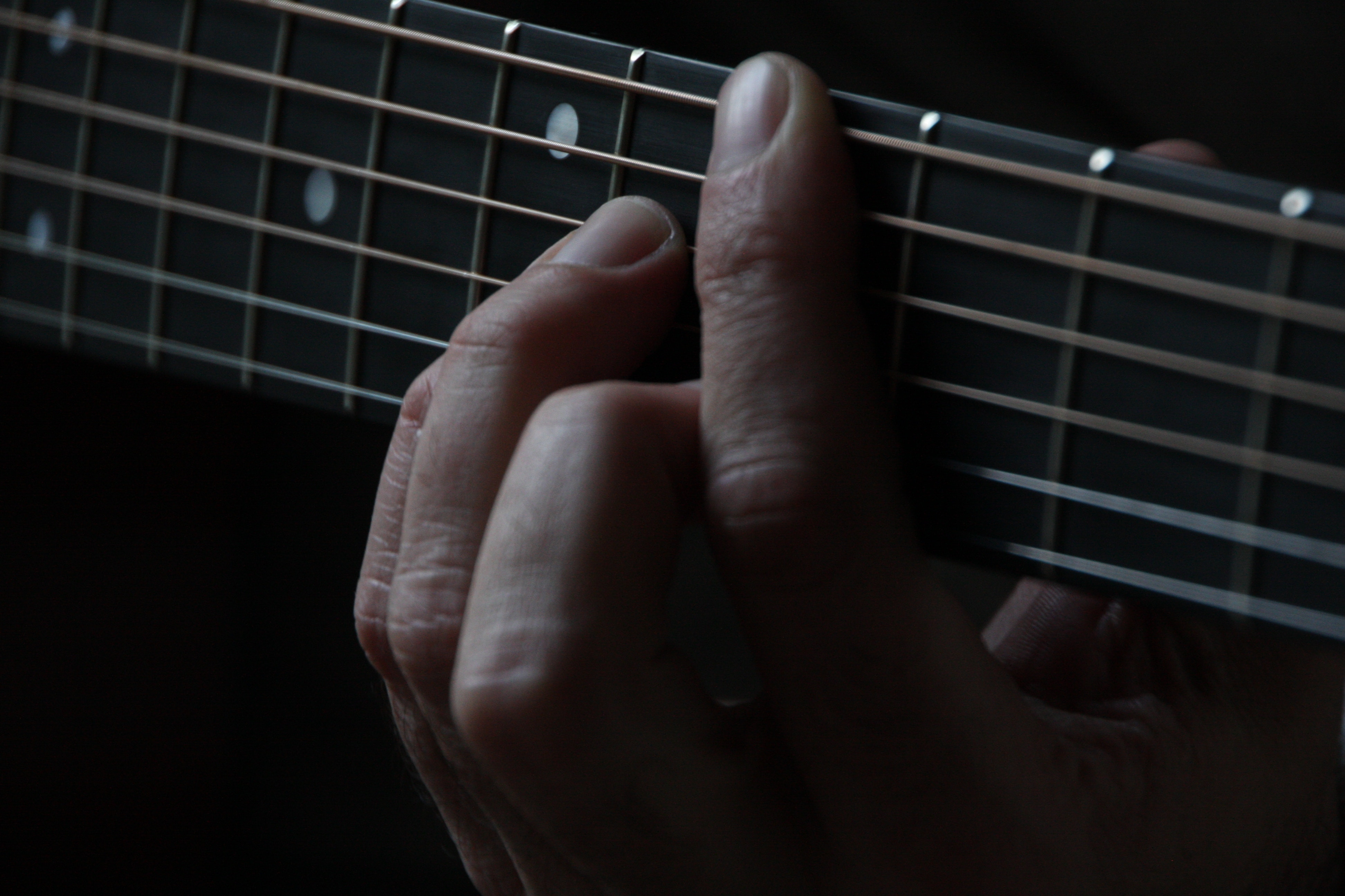 Guitare : bien s’équiper pour commencer l’apprentissage