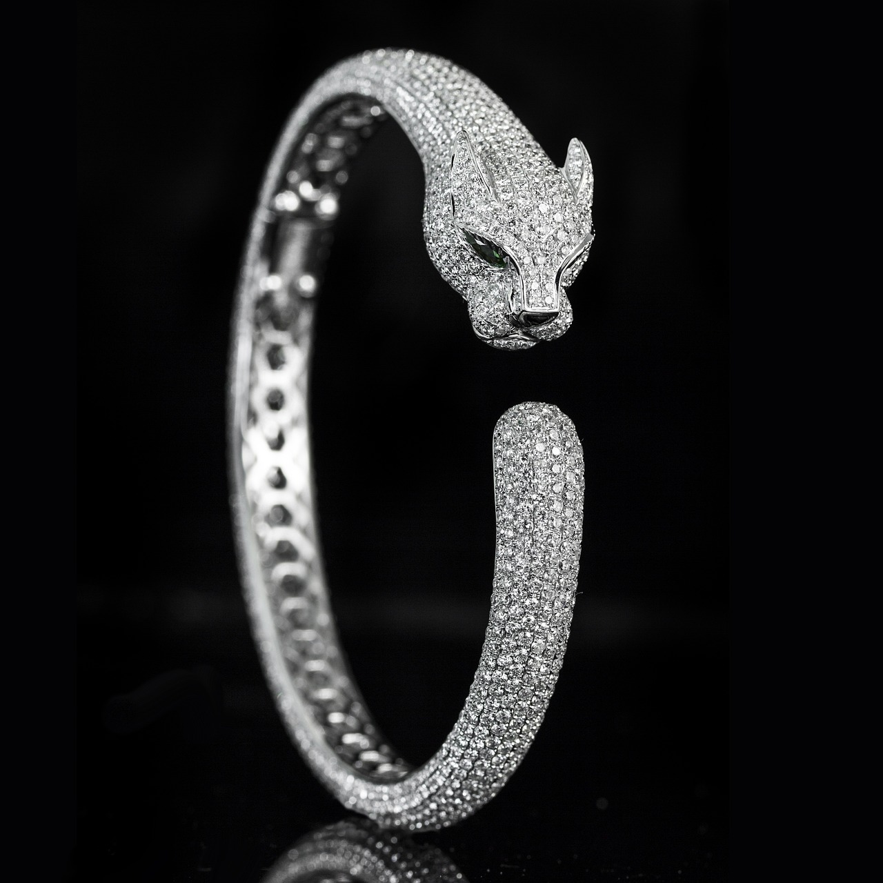 L’art du bijou avec Cartier : une référence dans le luxe