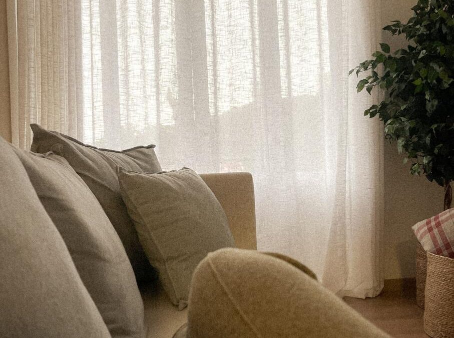 Protéger son logement des sinistres courants : guide pratique pour les propriétaires et locataires